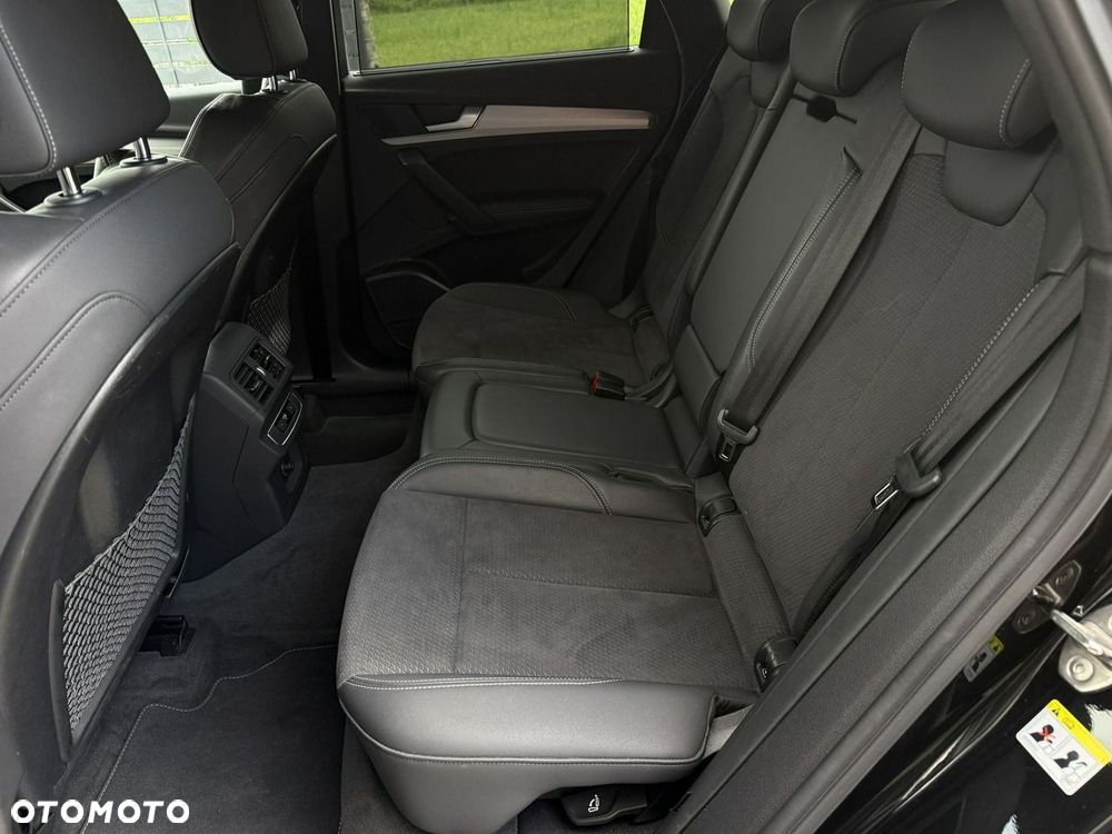 Audi Q5 55 TFSIe quattro S tronic S line - 34