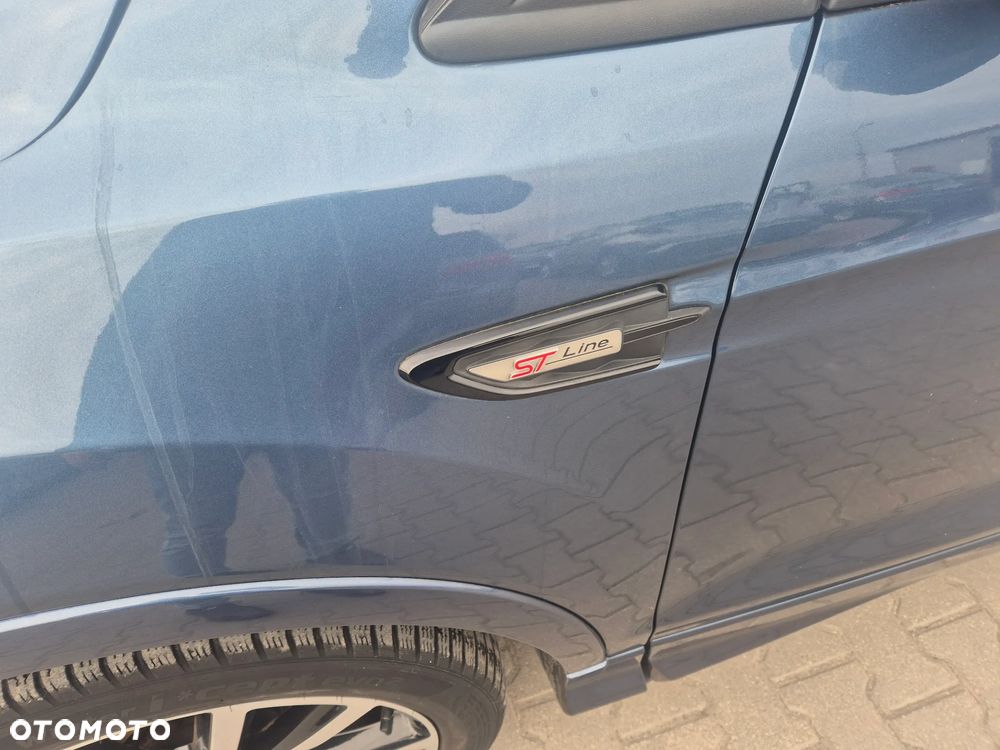 Ford Kuga 1.5 EcoBoost 2x4 ST-Line - 11
