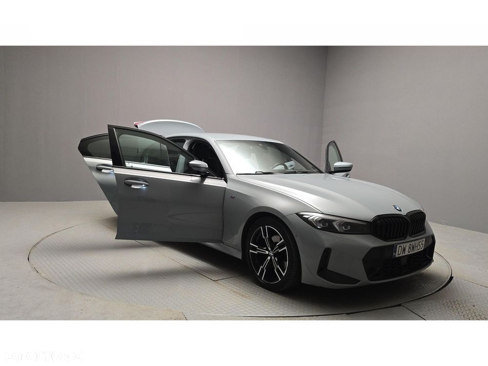 BMW Seria 3 320d xDrive mHEV M Sport - 14