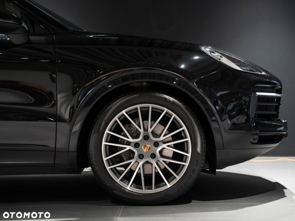 Porsche Cayenne Platinum Edition - 9