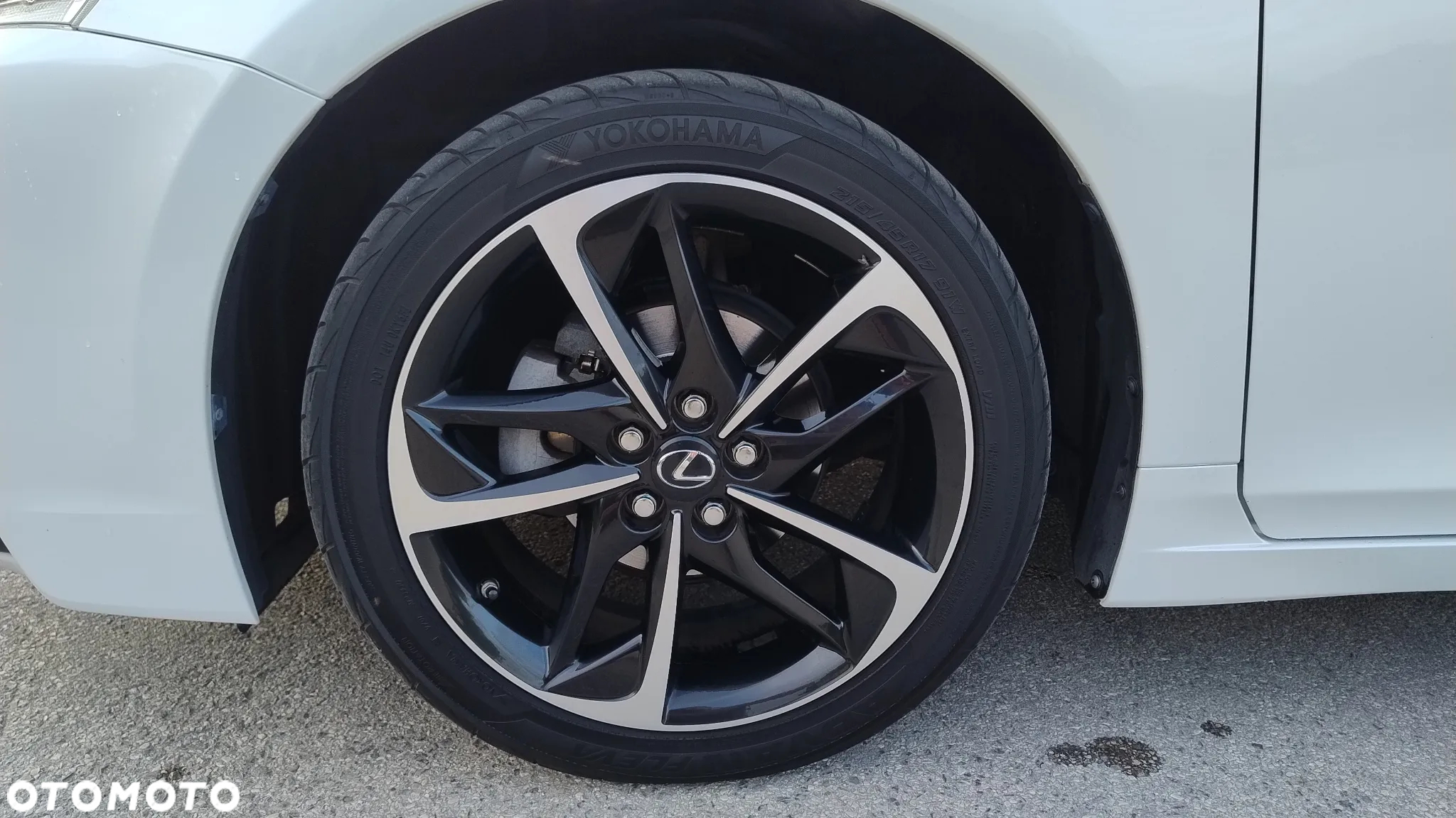 Lexus CT 200h Limited Edition - 5