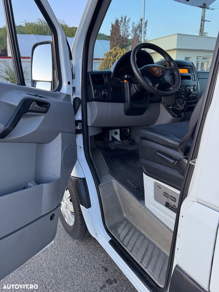 Mercedes-Benz Sprinter - 17