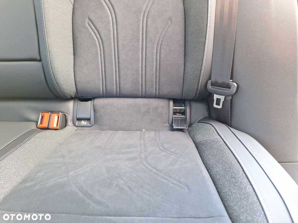 Volkswagen Golf 1.5 TSI Life Plus - 25