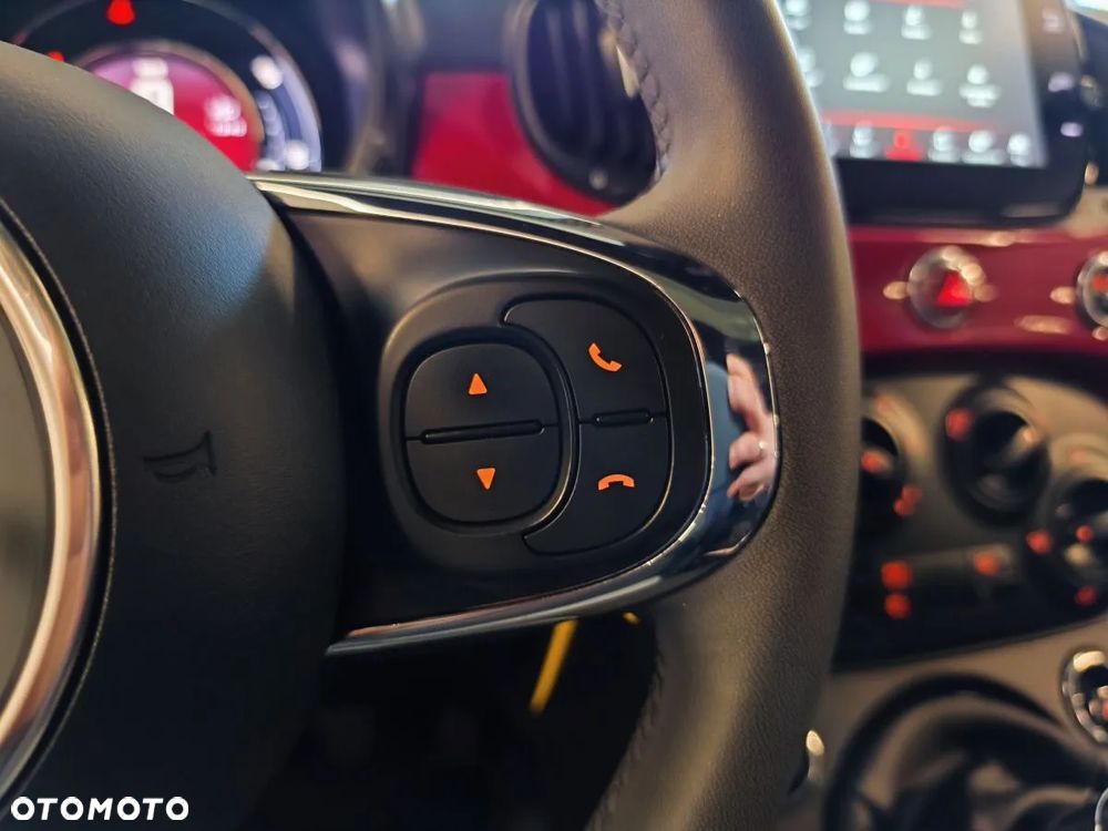 Fiat 500 1.0 Hybrid (RED) - 14