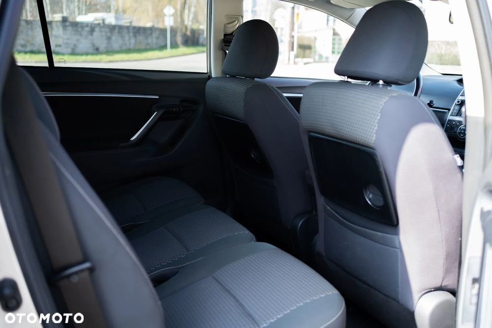 Toyota Verso 1.6 D-4D 5-Sitzer Start/Stop Skyview Edition - 9