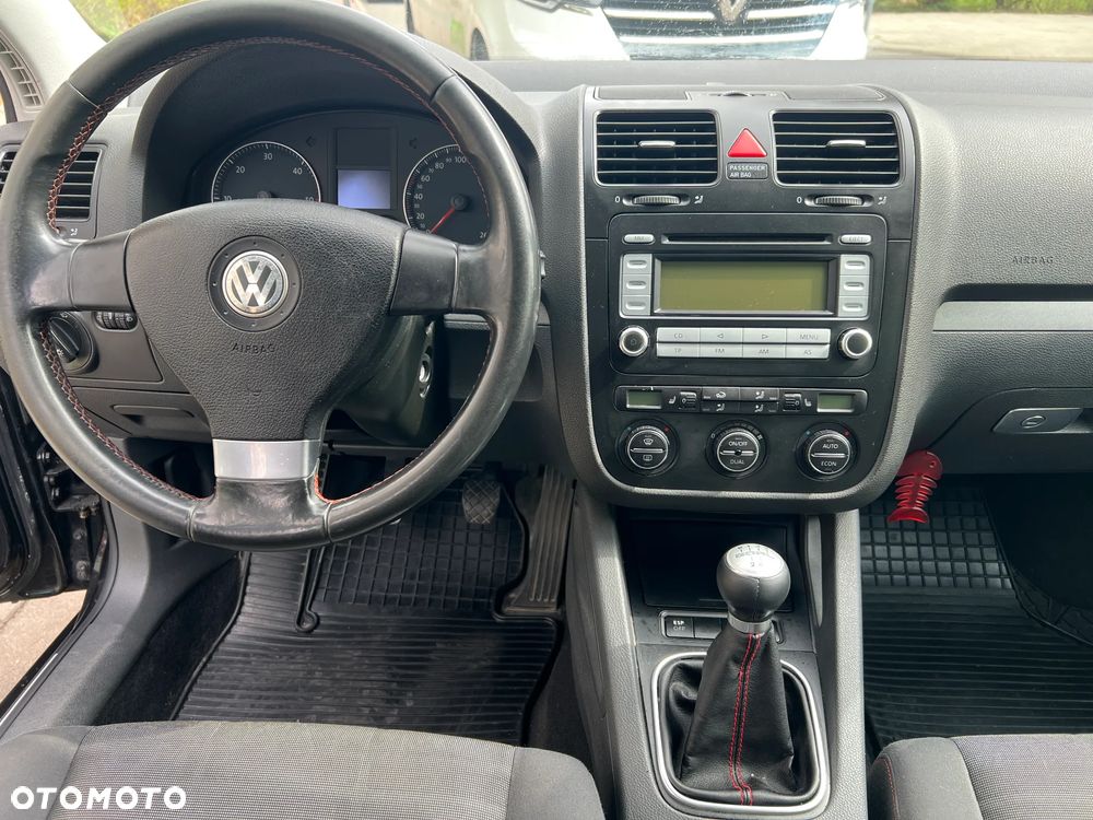 Volkswagen Golf 1.9 TDI DPF Goal - 24