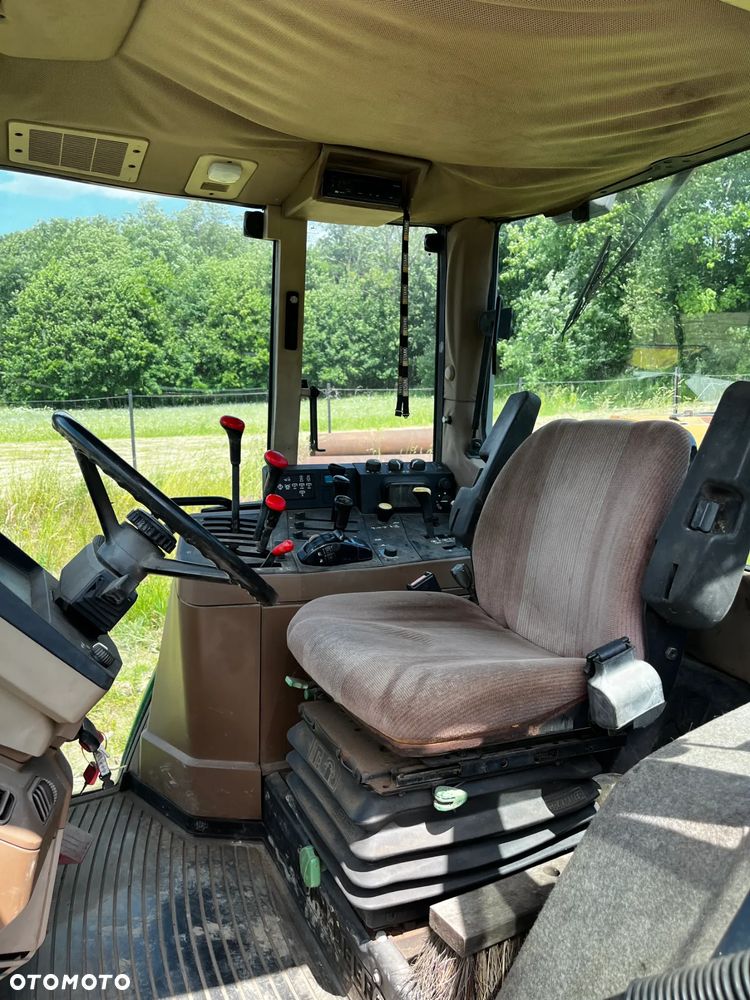 John Deere 6600 - 17