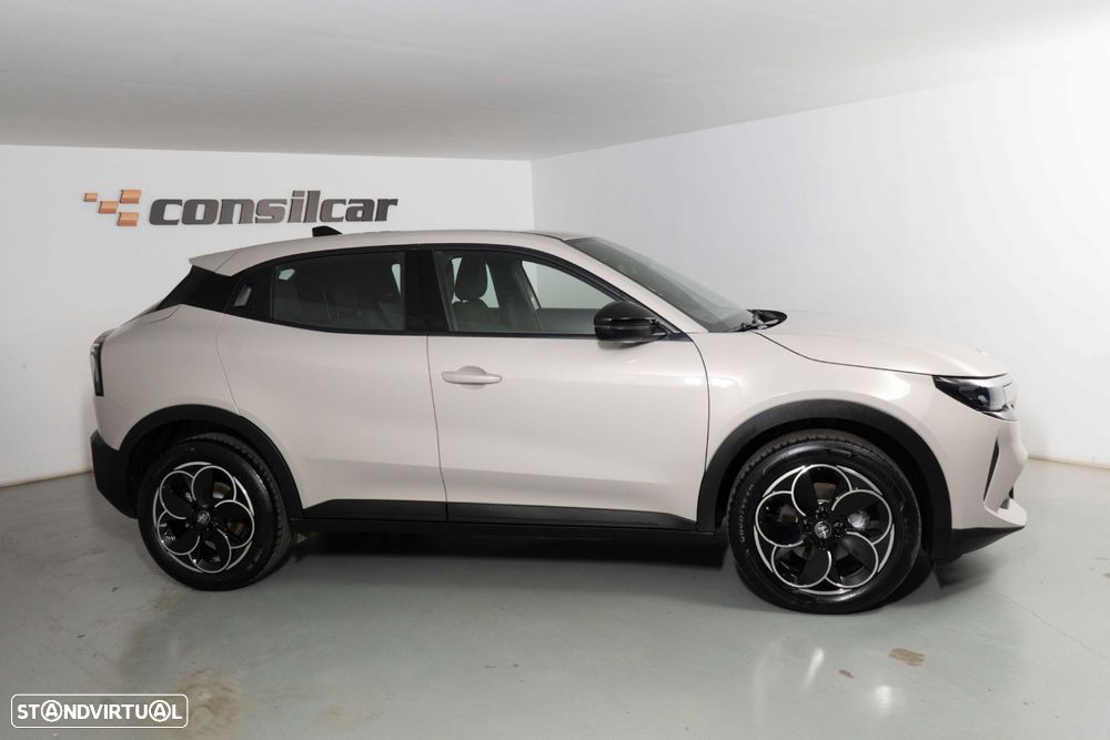 Alfa Romeo Junior Elletrica 50 kWh Launch Edition - 7