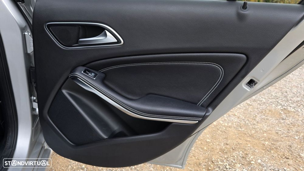 Mercedes-Benz A 180 d Urban - 41