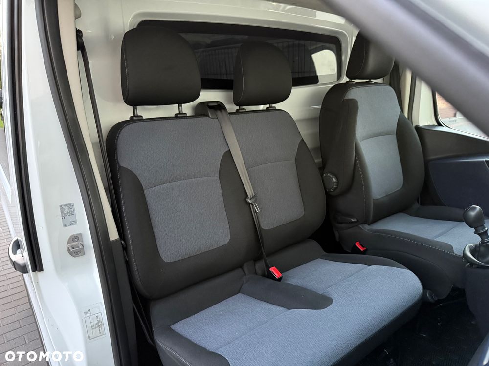 Opel Vivaro - 17