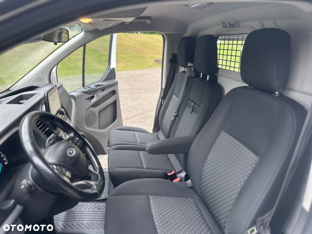 Ford Transit Custom - 14