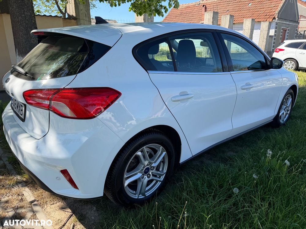 Ford Focus 1.0 EcoBoost Titanium Business - 3
