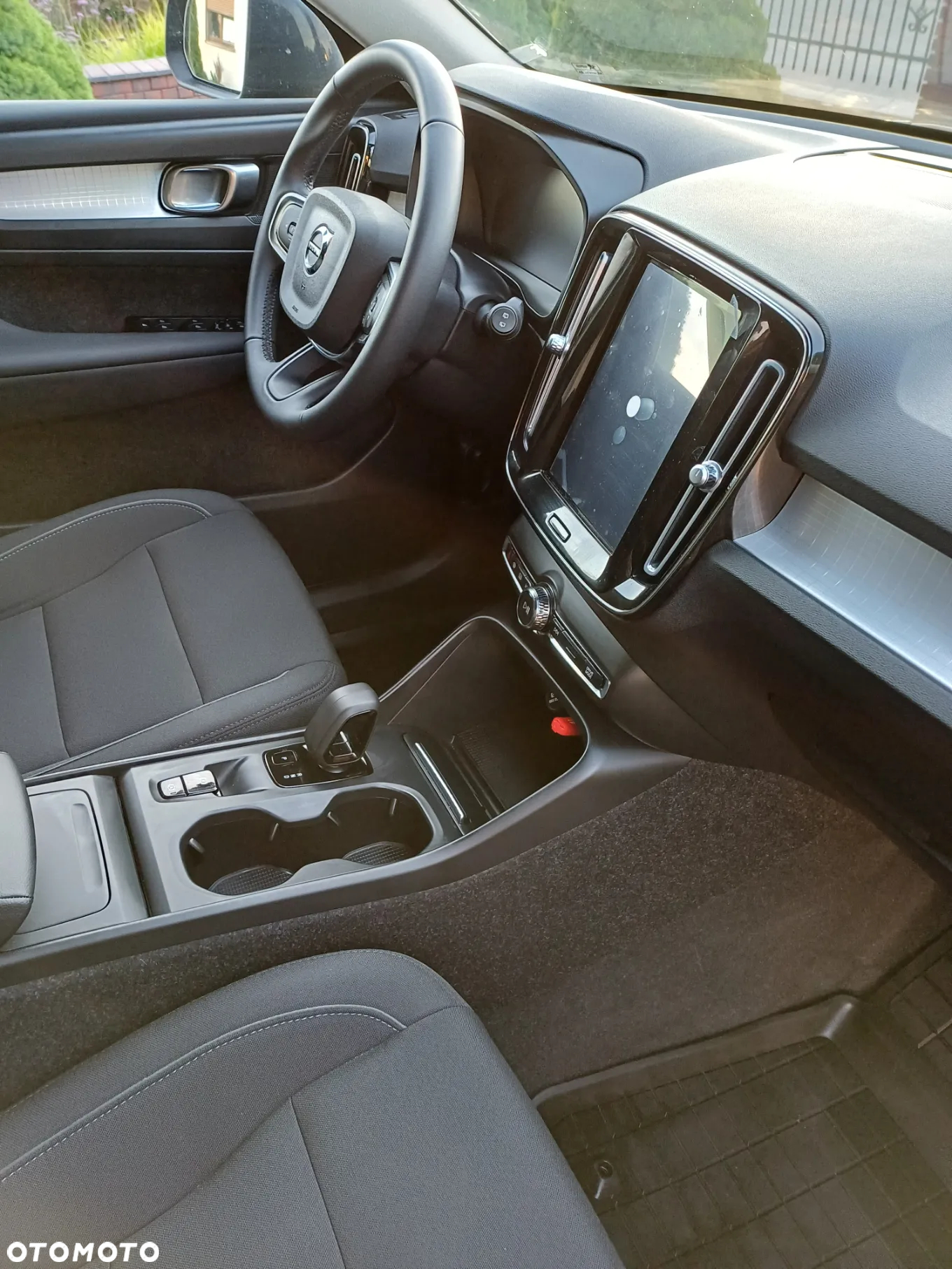 Volvo XC 40 T3 Momentum - 27