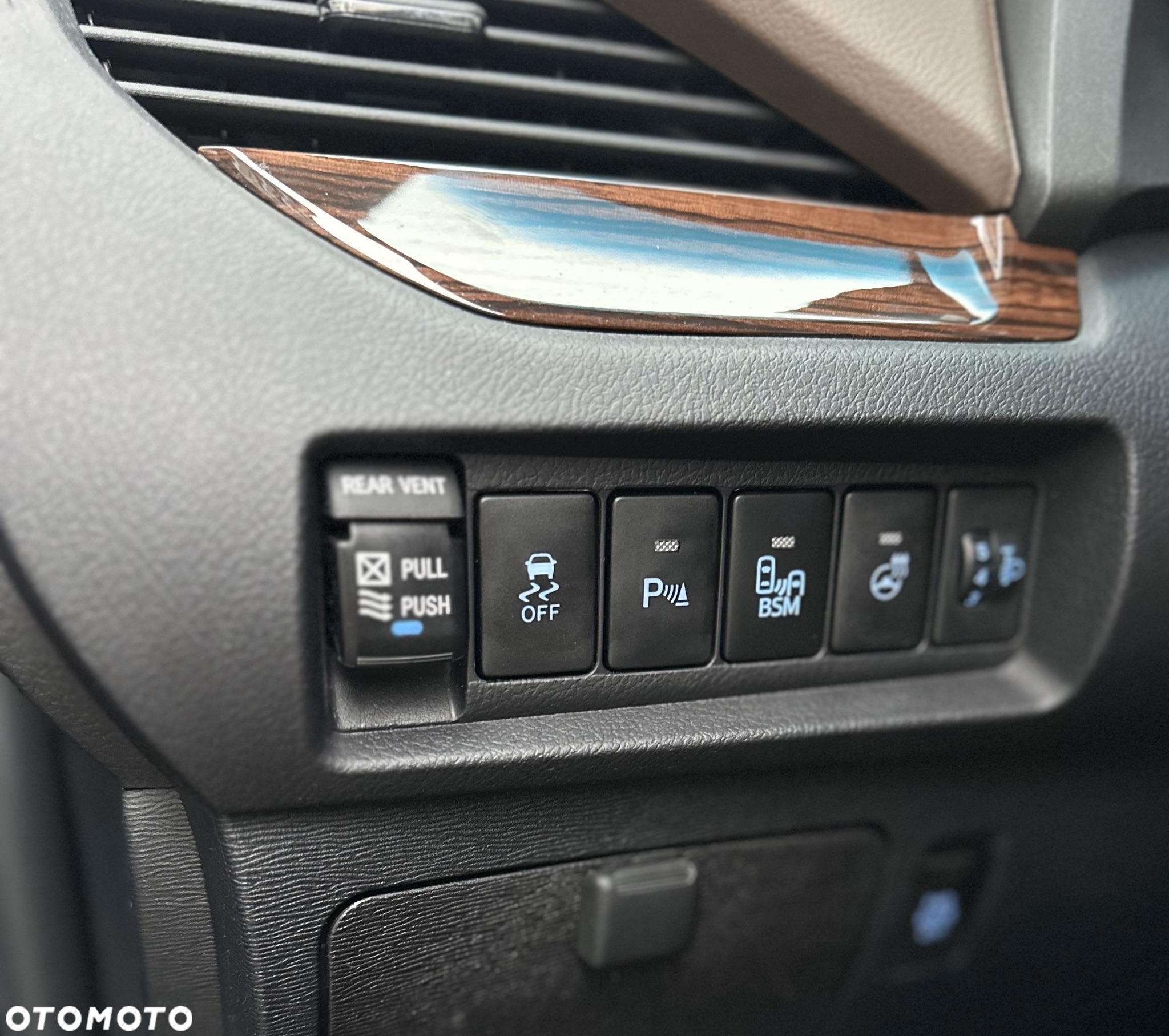 Toyota Sienna 3.5 V6 - 24