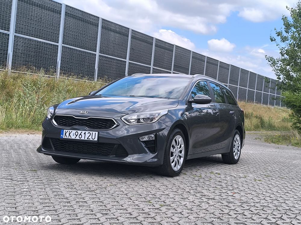 Kia Ceed 1.6 CRDi (48V Mild-Hybrid) Spirit - 12