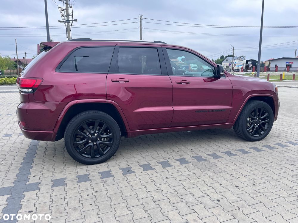 Jeep Grand Cherokee - 13