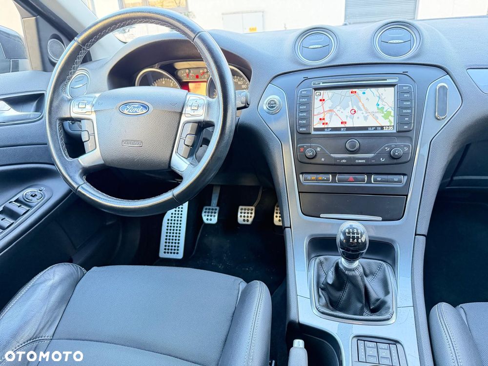 Ford Mondeo 1.6 T Platinium X Plus (Titanium) - 15