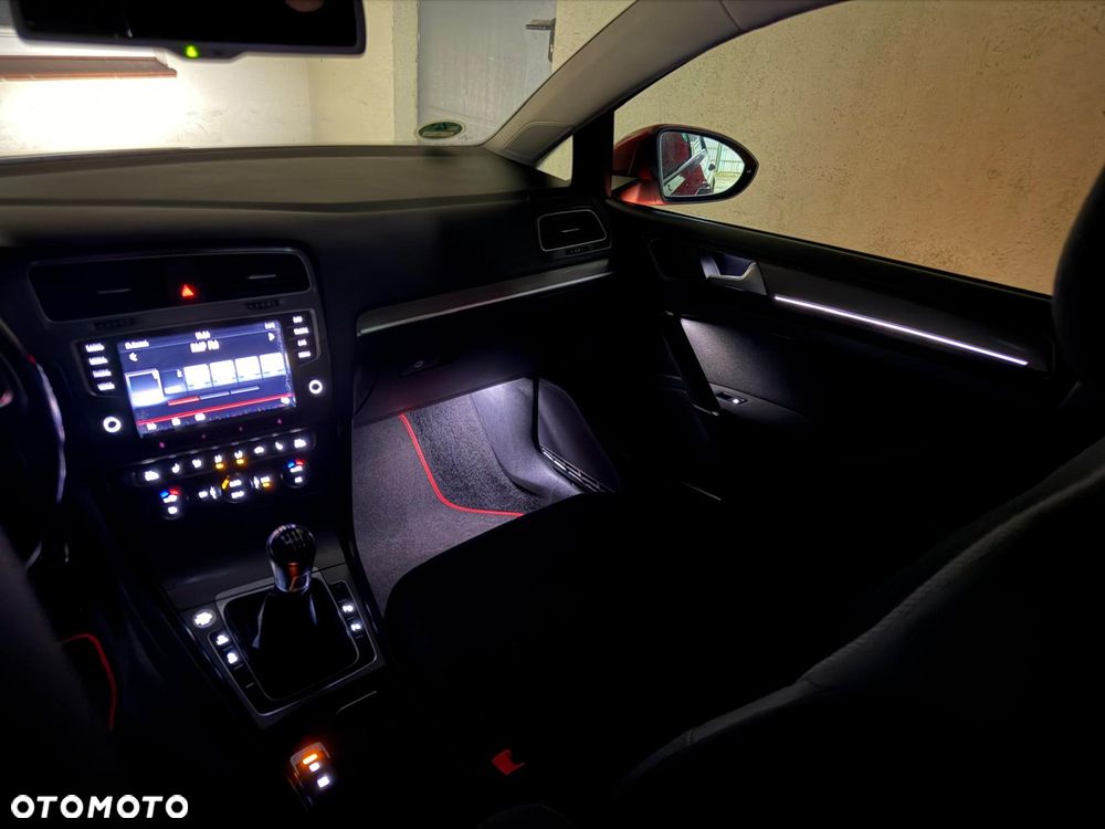 Volkswagen Golf 1.4 TSI Edition - 11