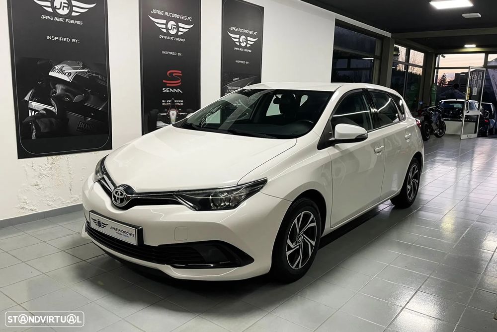 Toyota Auris 1.4 D-4D Exclusive - 7