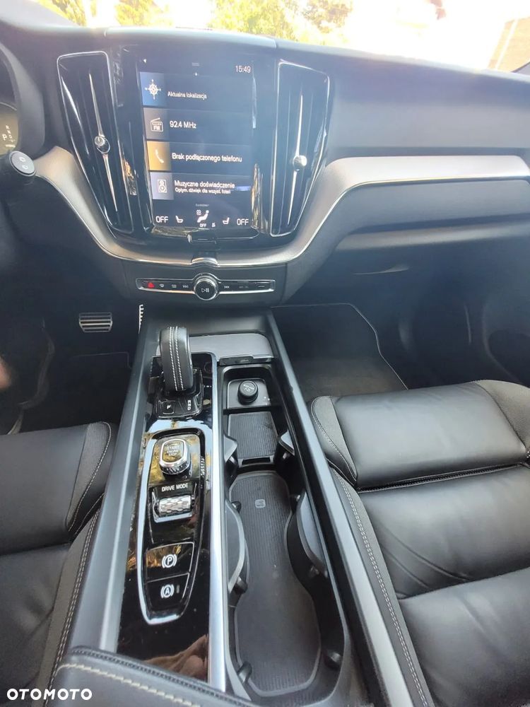Volvo XC 60 T6 AWD Recharge Geartronic RDesign - 18