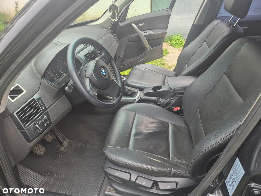 BMW X3 2.0d - 17