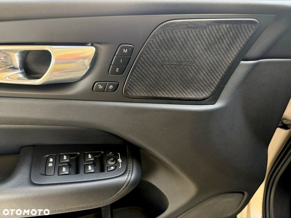 Volvo XC 60 - 12