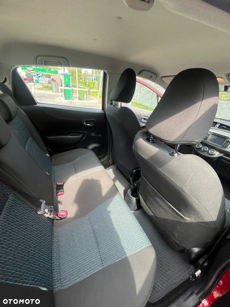 Toyota Yaris - 10