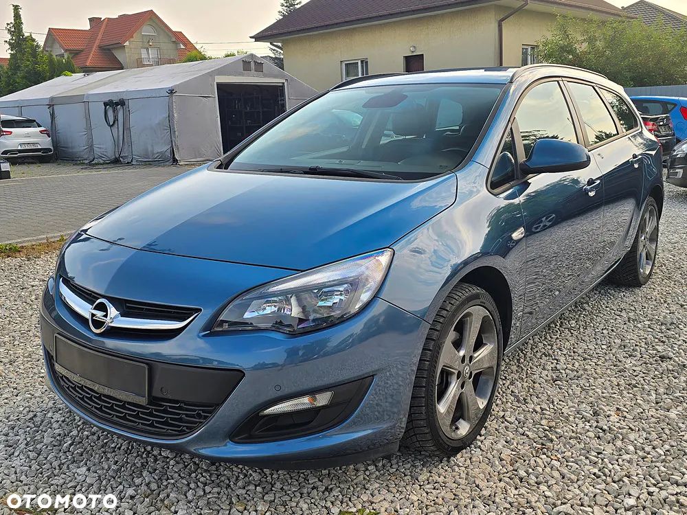 Opel Astra 1.4 Turbo Cosmo - 6