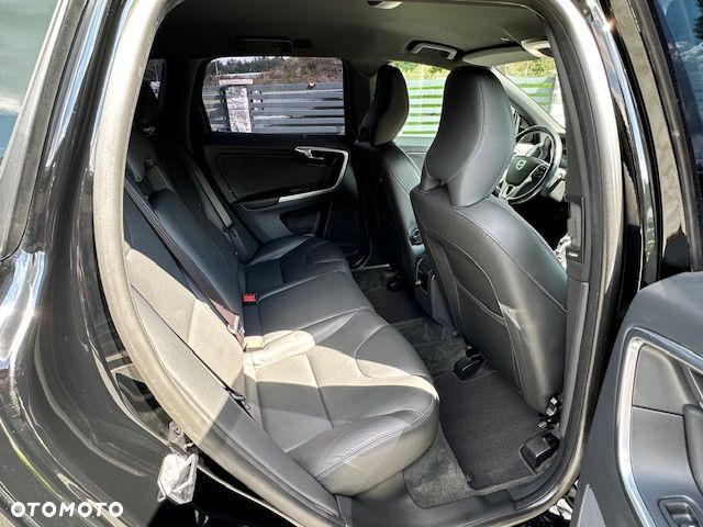 Volvo XC 60 D3 Summum - 8
