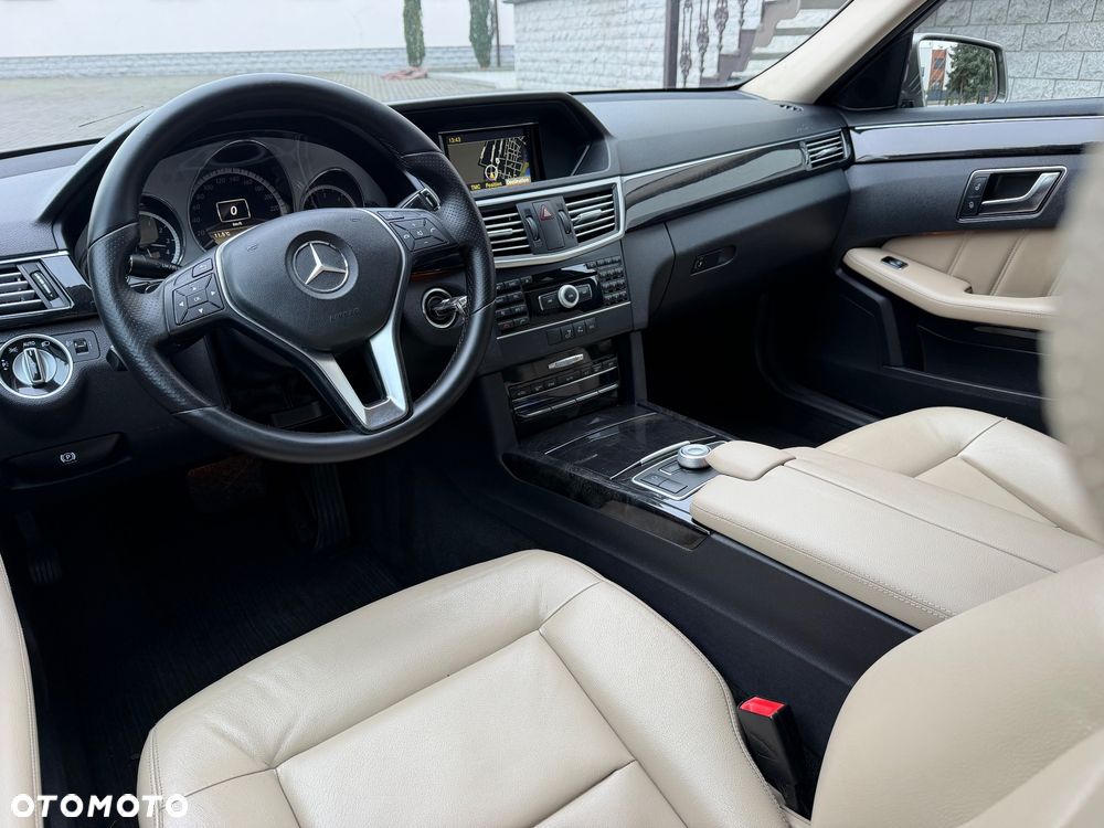 Mercedes-Benz Klasa E 220 CDI 7G-TRONIC Avantgarde - 23