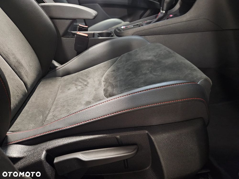 Seat Leon ST 1.5 TSI ACT DSG OPF FR Black Matt Edition - 17