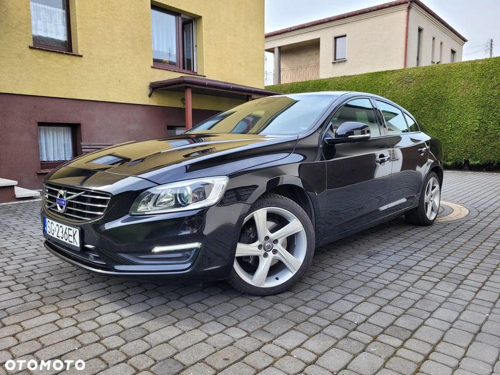 Volvo S60 D3 Linje Svart - 2