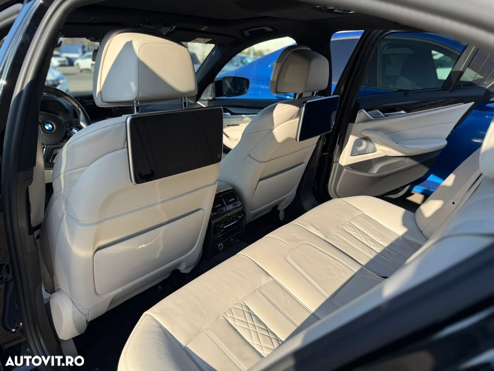 BMW Seria 5 530d xDrive Aut. Luxury Line - 23