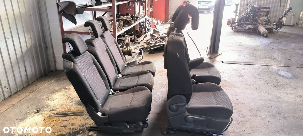 FOTELE KANAPY PEUGEOT 5008 - 4