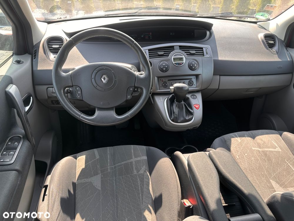 Renault Scenic 2.0 16V Avantage - 19