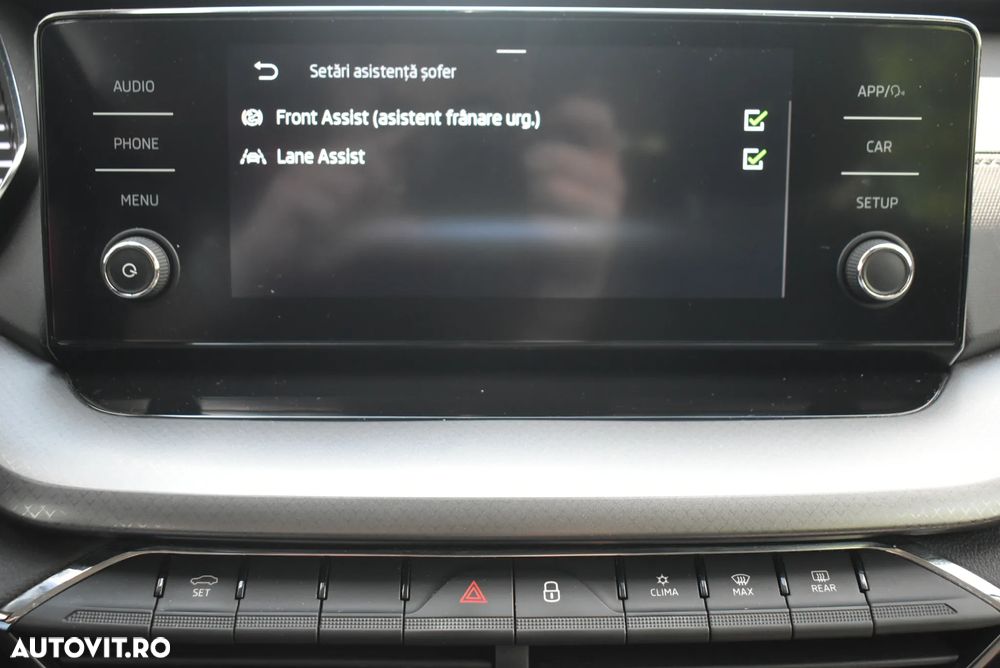 Skoda Octavia 2.0 TDI DSG Ambition - 19