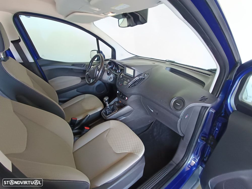 Ford Tourneo Courier 1.0 EcoBoost Titanium - 30