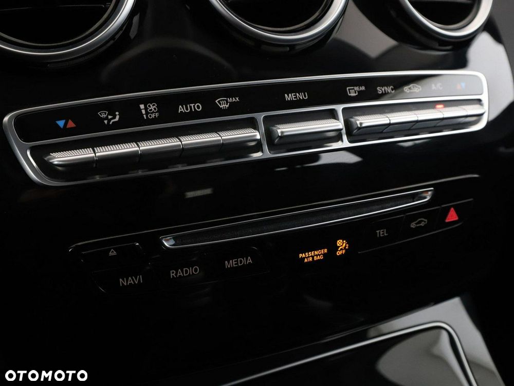 Mercedes-Benz Klasa C 180 - 27