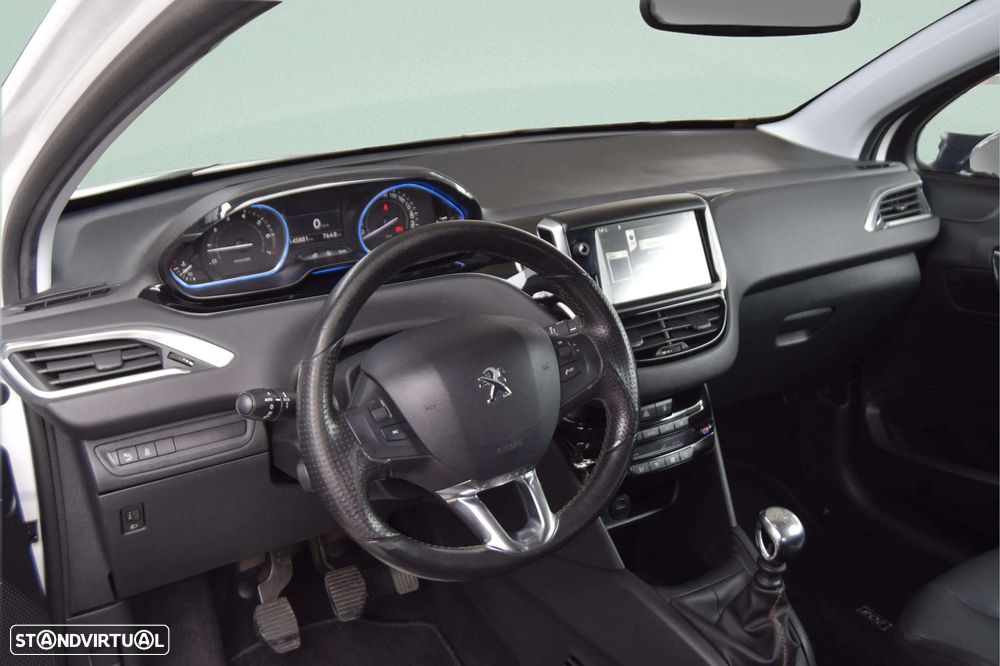 Peugeot 208 155 THP Allure - 23