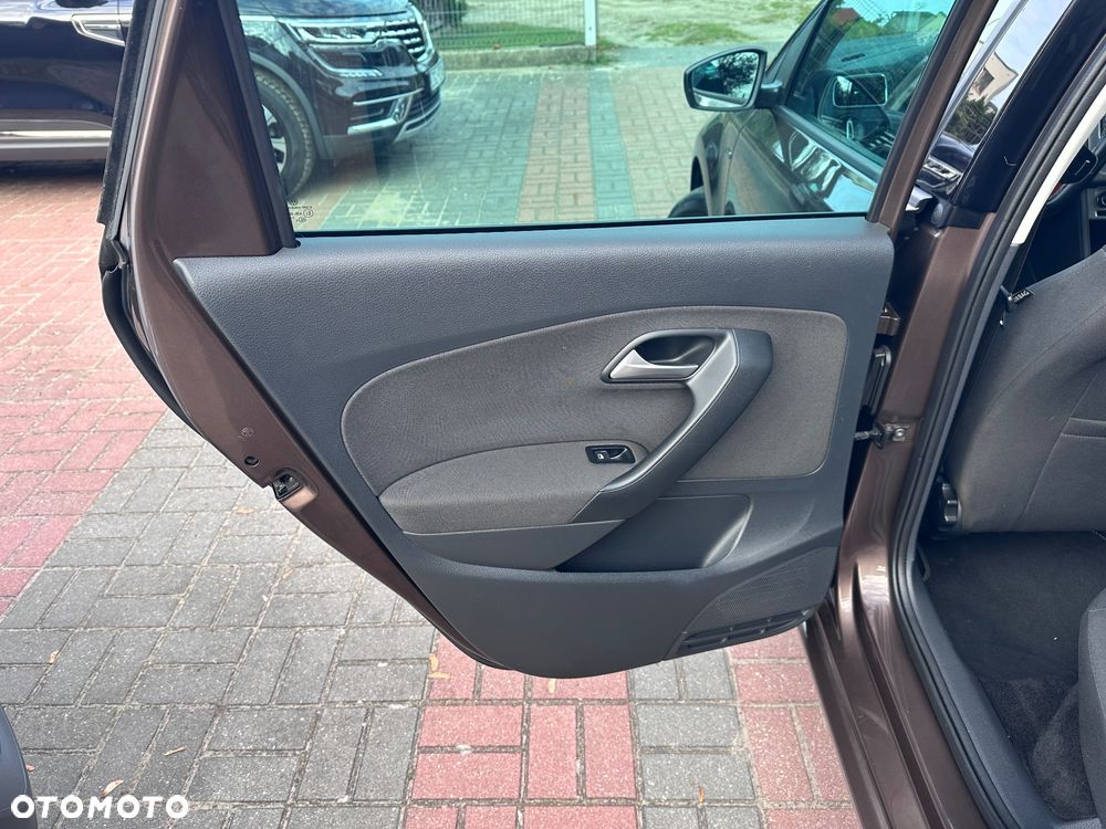 Volkswagen Polo 1.2 TSI (Blue Motion Technology) Highline - 19