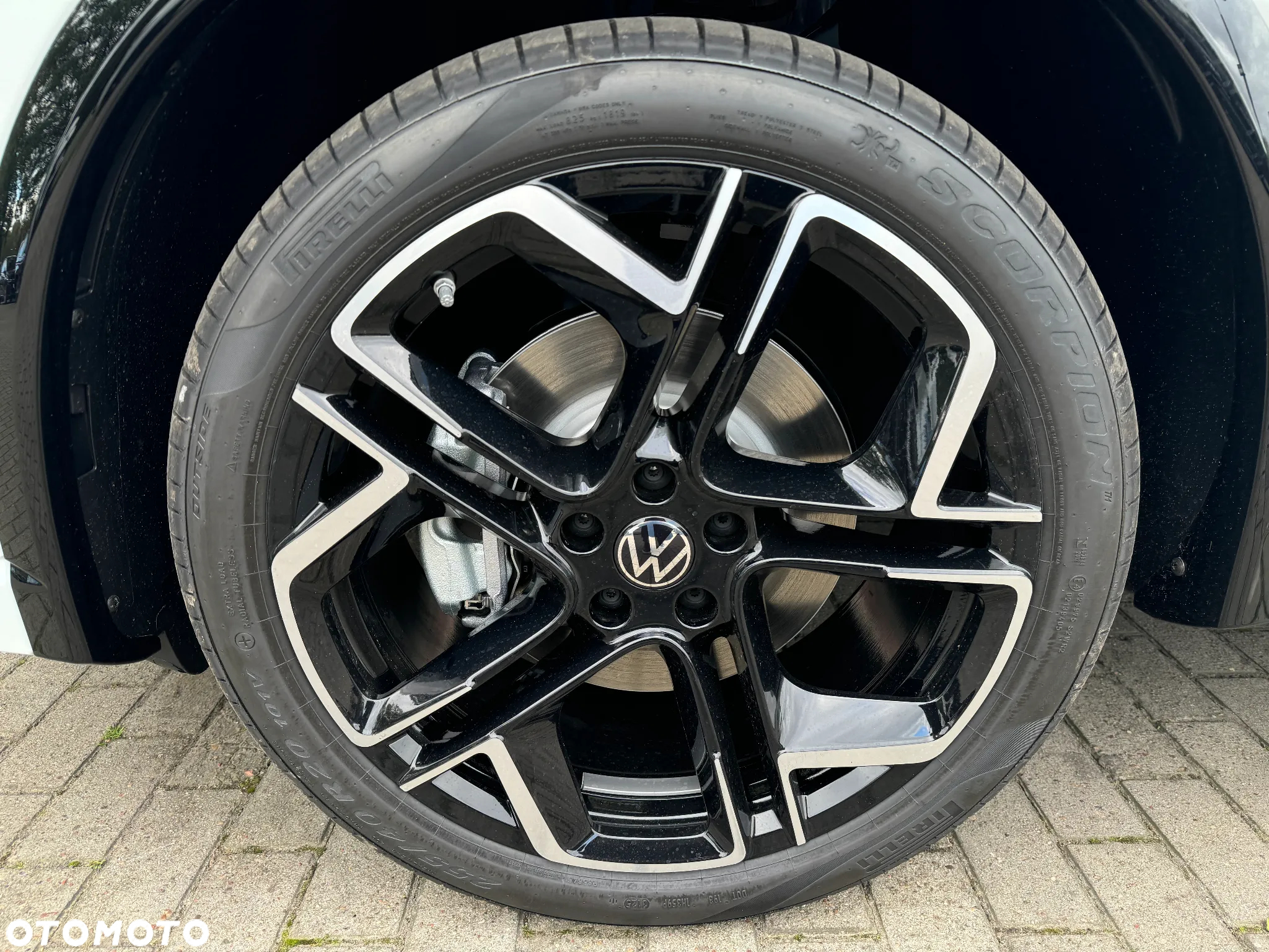Volkswagen Tiguan 1.5 eHybrid PHEV R-Line Plus DSG - 11