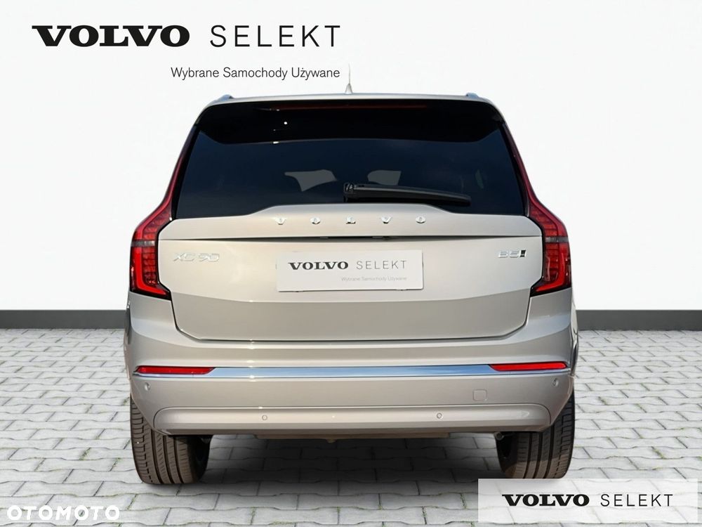 Volvo XC 90 - 7