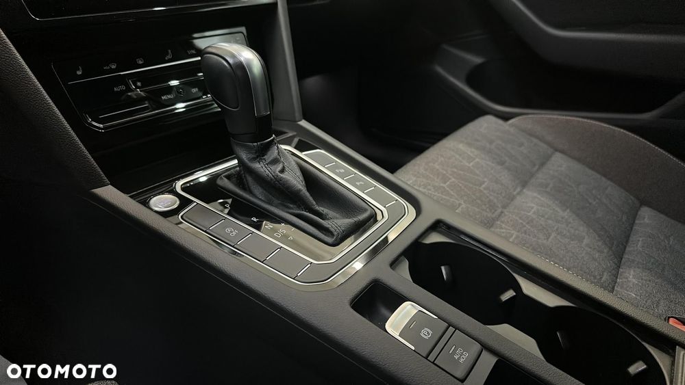 Volkswagen Passat 1.5 TSI EVO Business DSG - 17