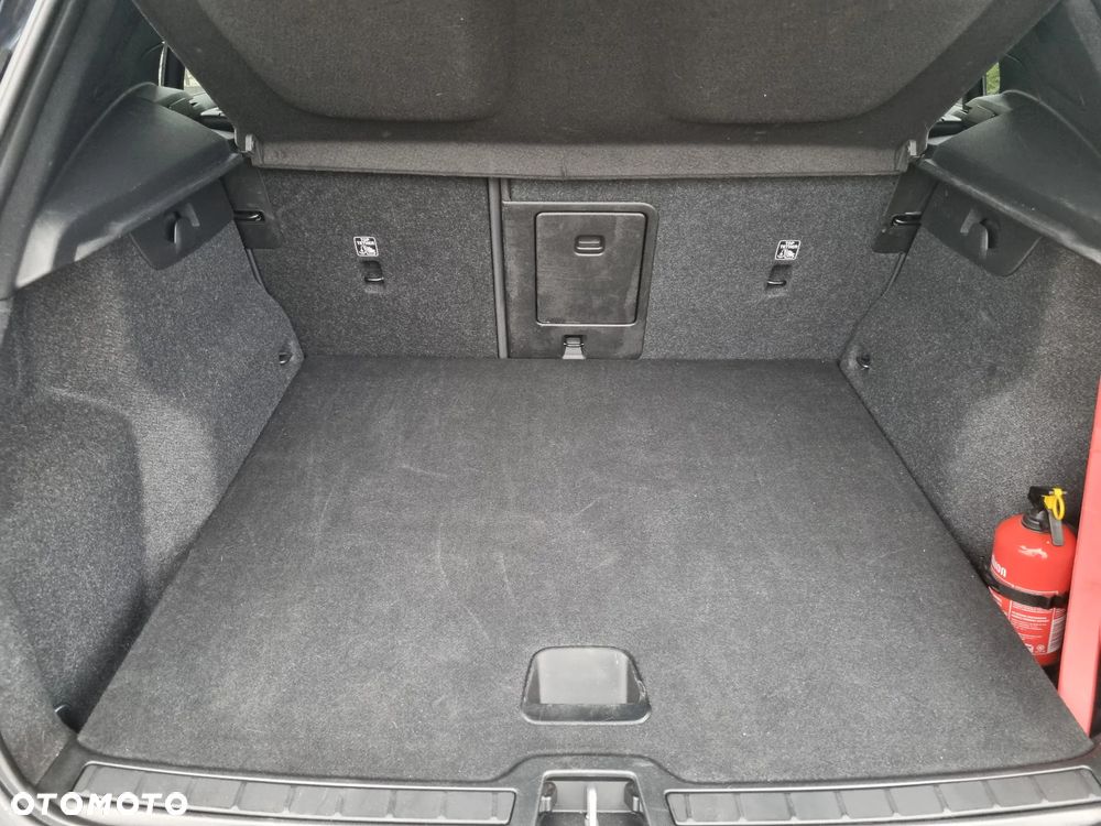 Volvo XC 40 T5 AWD Geartronic Momentum Pro - 16