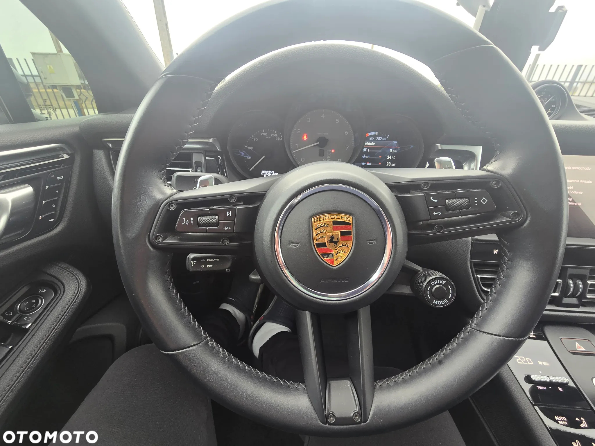 Porsche Macan S - 18