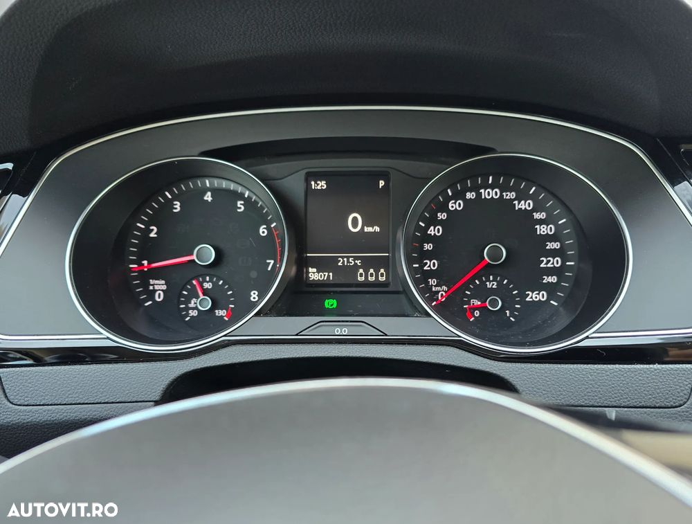 Volkswagen Passat 1.5 TSI ACT DSG Comfortline - 20