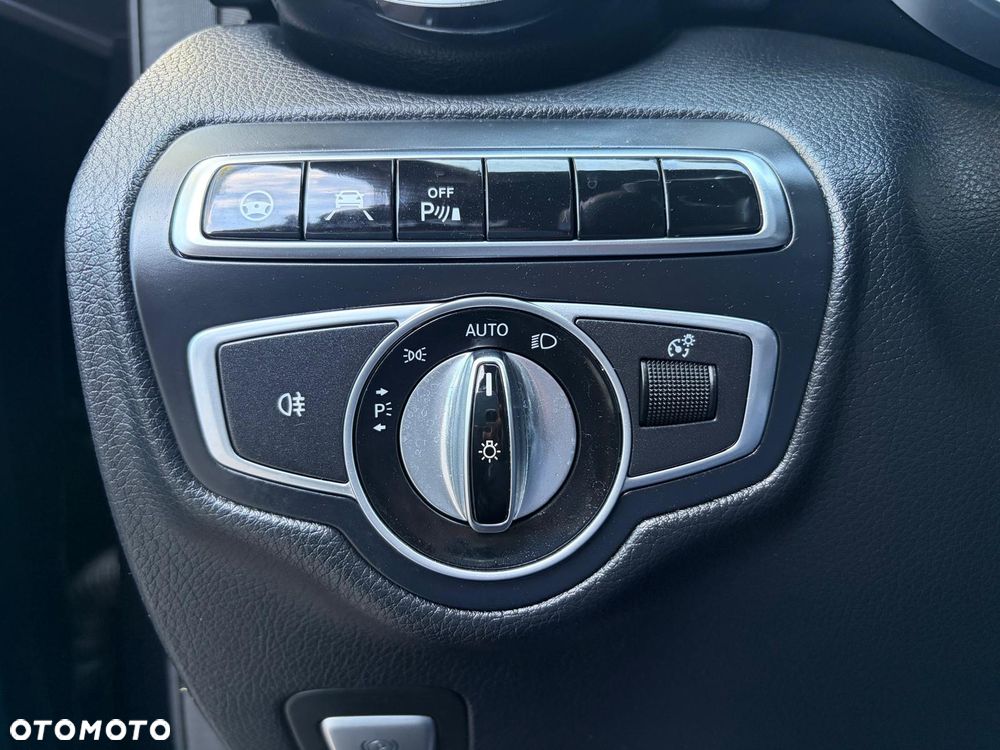 Mercedes-Benz GLC 220 d 4Matic 9G-TRONIC - 17