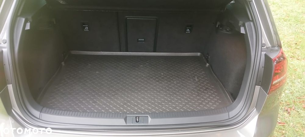 Volkswagen Golf - 26