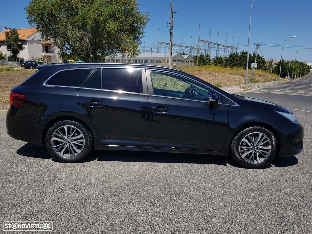 Toyota Avensis Touring Sports 1.6 D-4D Luxury+GPS - 12