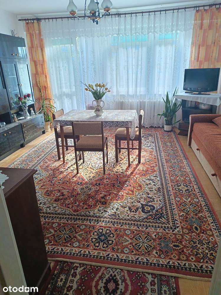 Przestronne mieszkanie z balkonem w Radomiu